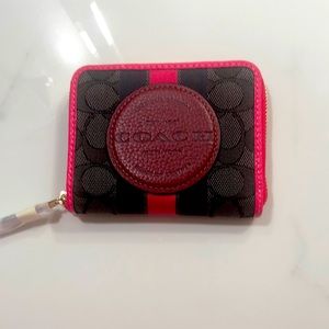 Coach Dempsey zip around wallet